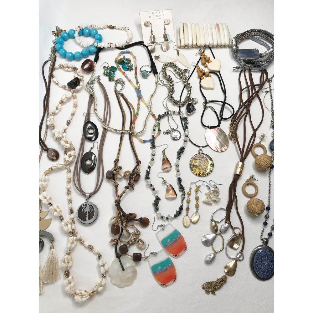 Vintage 1.34lb Bundle Lot Beach Tropical Shell MOP Abalone Necklace Earring Ring